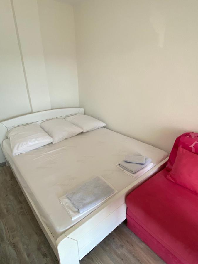 Apartmani Anita Starigrad Paklenica Exteriör bild