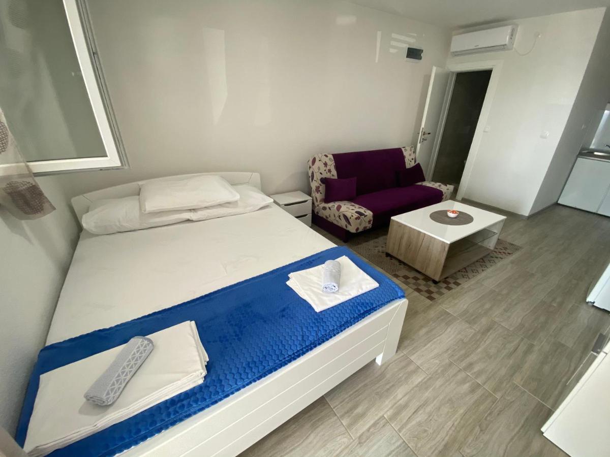 Apartmani Anita Starigrad Paklenica Exteriör bild