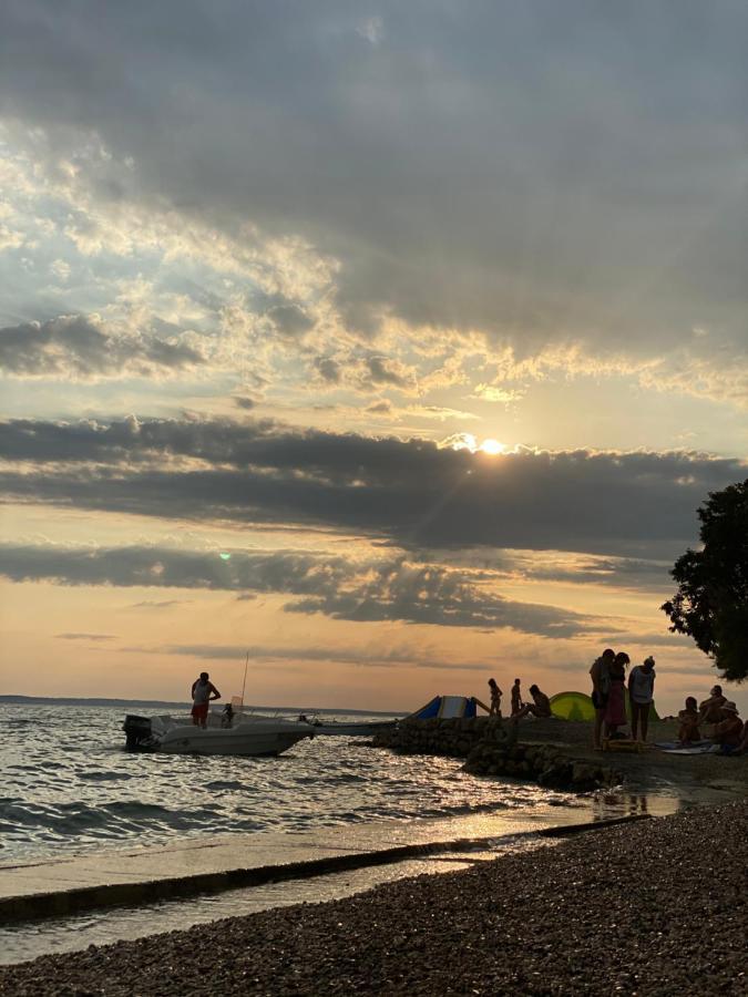 Apartmani Anita Starigrad Paklenica Exteriör bild