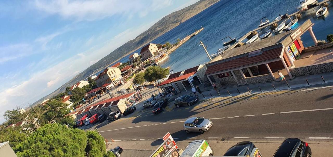 Apartmani Anita Starigrad Paklenica Exteriör bild