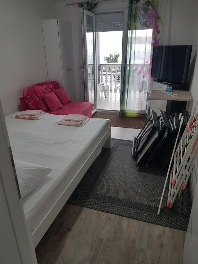 Apartmani Anita Starigrad Paklenica Exteriör bild