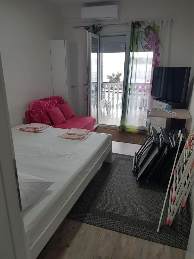 Apartmani Anita Starigrad Paklenica Exteriör bild